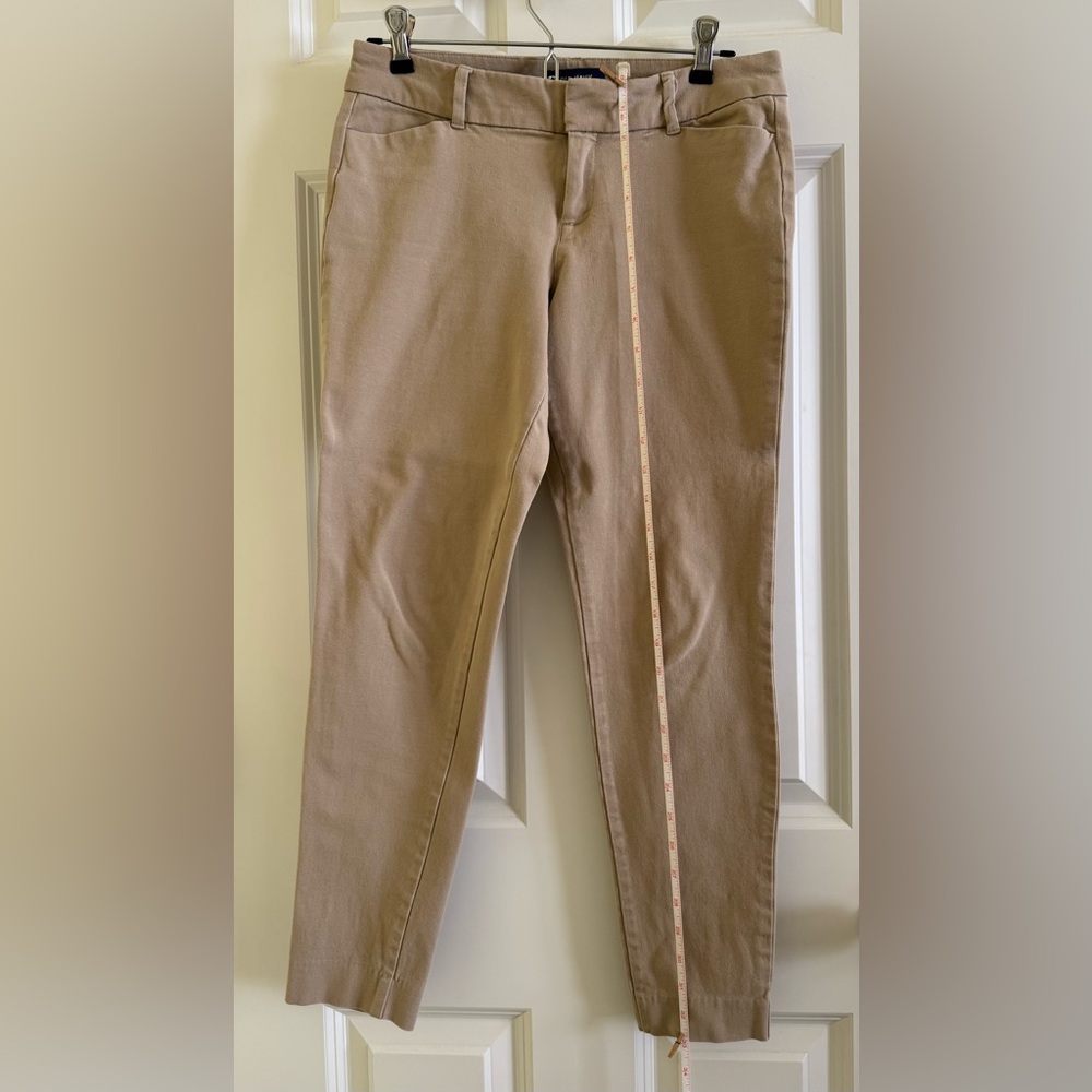 Old Navy Pixie Ankle Pants in Tan